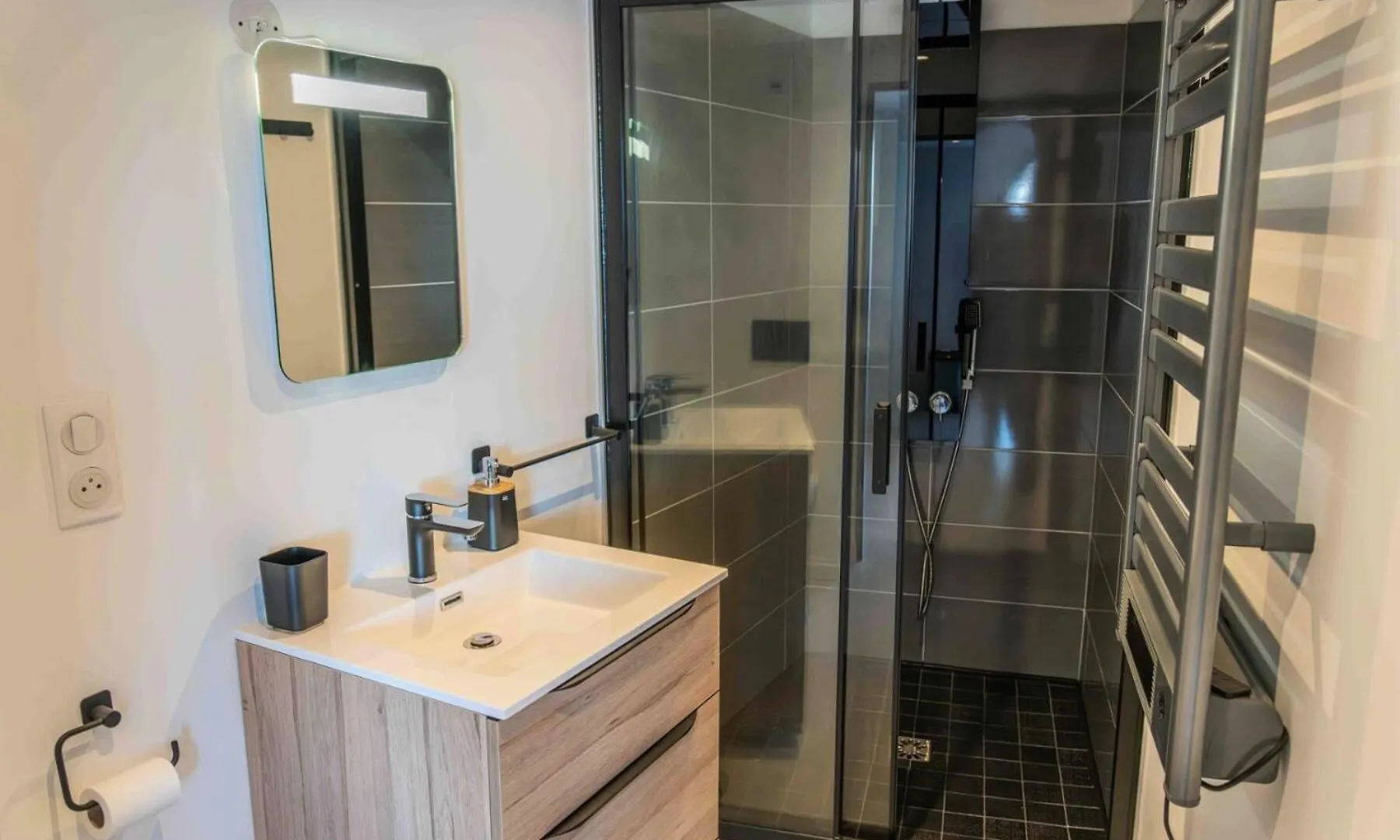 Residence Pramouton - Un Logement Tout Confort Au Coeur D'Un Chalet Mae-0411 Le Melezet